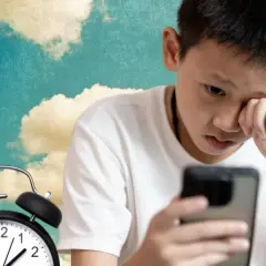 Jak telefon komórkowy wpływa na rozwój dziecka - unikaj zagrożeń