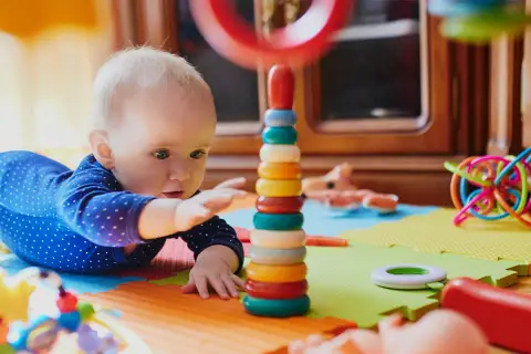 Co umie 6 miesięczne dziecko? Kluczowe umiejętności i rozwój