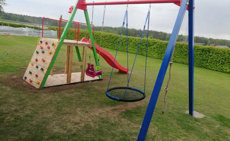 Ile kosztuje plac zabaw? Zaskakujące ceny i ukryte wydatki