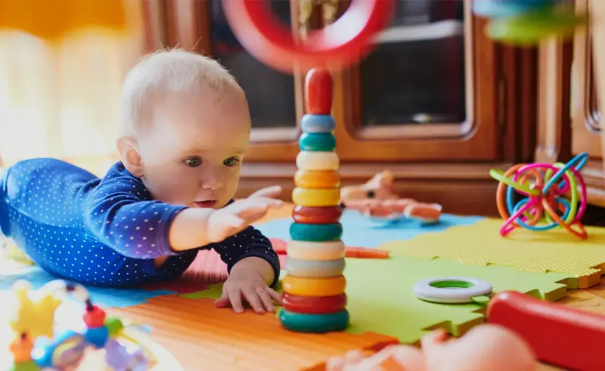 Co umie 6 miesięczne dziecko? Kluczowe umiejętności i rozwój