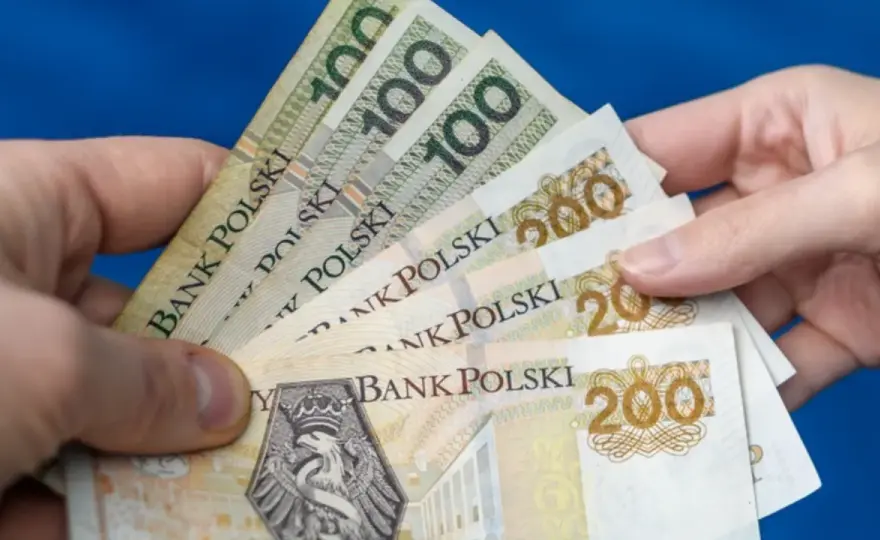 Ile można dać dziecku pieniędzy bez podatku? Sprawdź limity darowizn